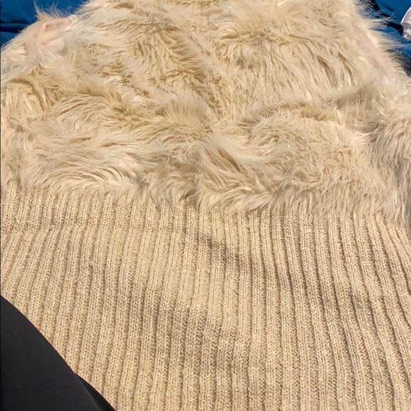 Cream furry vest!! - Picture 6 of 9